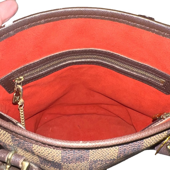 Damier Ebene Petit Bucket Bag - Picture 5 of 16